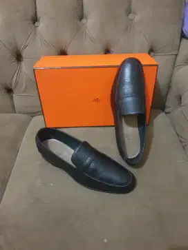 Mulus .authentic sepatu .pantofel hermes size 42.5