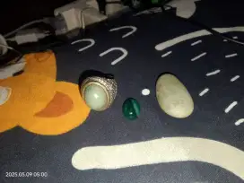 Di jual batu akik