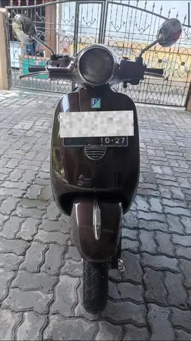 Di Jual Vespa LX 2V 2012
