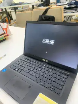 Laptop asus vivobook [Siap Nambah TT] pemakaian jarang di gunakan