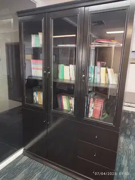 Furnitur kantor merk Informa/Index mulus