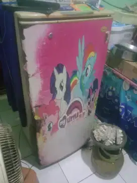 Kulkas Samsung dingin sekali lokasi Cilebut central No3