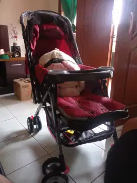 Stroler bayi bekas jarang di pakai