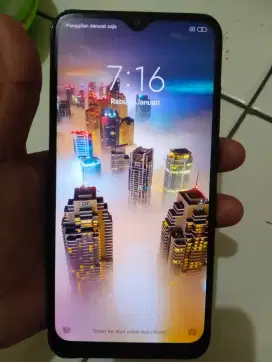 Redmi 8. 3/32 ga ada minus nya Dus HP cas ga ORI