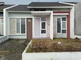 Dijual Rumah Jade Hamlet  dijamin murah, free interior