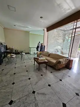 Disewakan rumah 2 lantai siap huni di danau indah barat Sunter Jakut