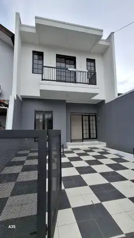 Rumah Siap Huni Ternyaman Samping Jalan Turangga Bandung