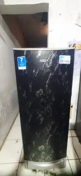 Kulkas 1  pintu AQUA GRATIS