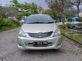 Kijang innova G AT 2010 Bensin dp 7jt