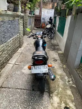 JUAL MOTOR THUNDER TAHUN 2005