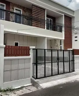 Disewakan rumah brand new 3 lantai di cempaka putih barat jakpus