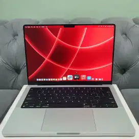Apple Macbook Pro M3 2023 14 inch 8GB/512-SIlver