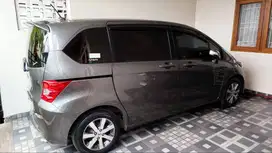 Honda Freed 1.5 E PSD 2012
