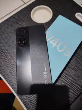 ZTE V40S Fullset 6+5/128gb