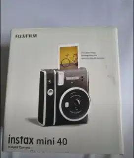 FUJIFILM INSTAX MINI 40 INSTANT CAMERA