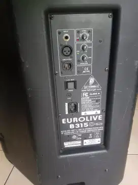 Speaker Aktif Behringer B 315 D