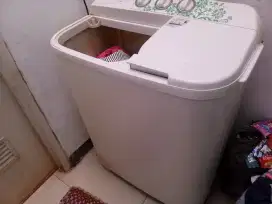 Mesin Cuci 2 Tabung