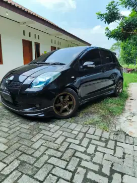 Toyota yaris S metic 2007