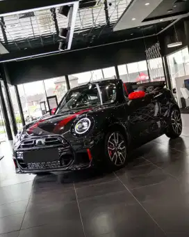 THE ALL NEW MINI CABRIOLET JOHN COOPER WORSK (JCW)