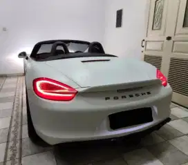MURAH WHITE on RED CABRIO Porsche Boxster 2013 cabriolet 981 cayman