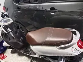 Honda Scoopy putih
