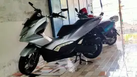 Honda PCX 160 2024 Abu-abu Seperti Baru