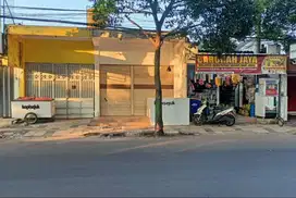 Toko dan rumah dijual