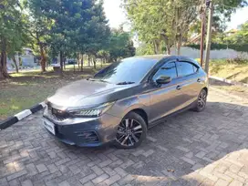 LOW KM Honda City 1.5 Hatchback RS Bensin Matic 2021 Abu-Abu AAH