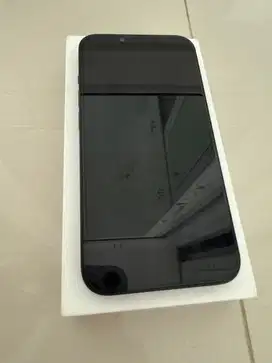 Iphone 13 midnight 256 GB