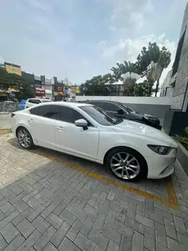 Mazda 6 2014 2.5 AT skyactive warna putih