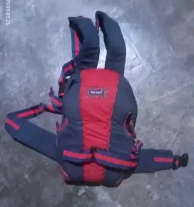 Tas gendong bayi masih bagus