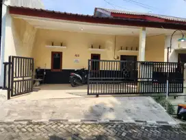 DISEWAKAN RUMAH 5 KAMAR TIDUR
