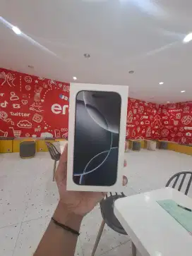 iPhone 16 Pro 512GB White Titanium