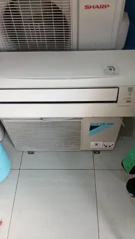 AC Daikin 1 PK dan 1,5 pk