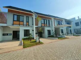 Rumah 2 Lantai Konsep jepang dekat Akses stasiun dan Tol