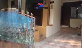 Rumah siap huni semi furnished 1.3 lantai dekat pasar Bintara