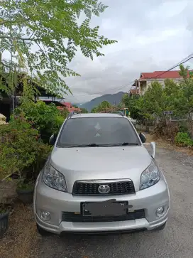 Dijual mobil rush 1,5S Limited M/T