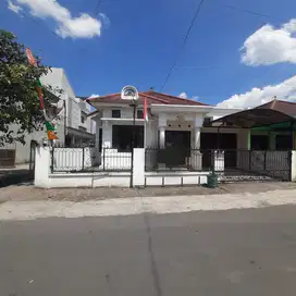 Rumah Mewah 1 lantai Disewakan Perum Nogotirto Gamping Sleman Jogja