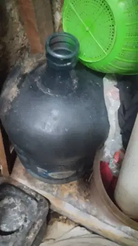 Galon Asli AQUA