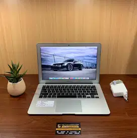 Jual cepat!!Macbook Air 13inc 2017 core i5 ram 8Gb ssd 128Gb