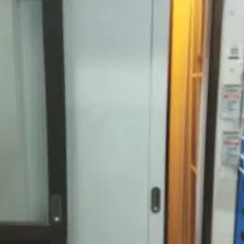 Dicari supir toko kaca