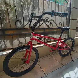 Sepeda BMX Anak