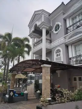 Dijual Rumah Besar di citra garden banjarmasin