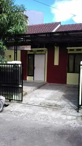 jual cepat rumah 1,lt siap huni di Anyelir, Cilodong