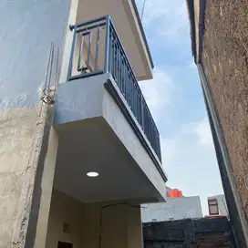 DI JUAL RUMAH BARU READY  MINIMALIS 2 LANTAI  DI CONDET GEDONG JAKTIM
