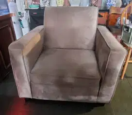 Single seat sofa modern