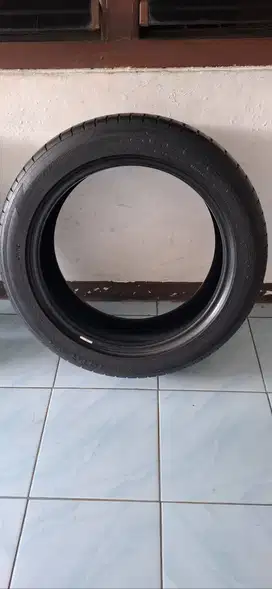 2 buah ban mobil uk. 215/55/R18