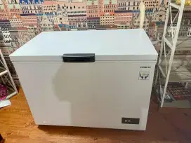 Dijual Freezer Hitachi 300 L bagus dan murah