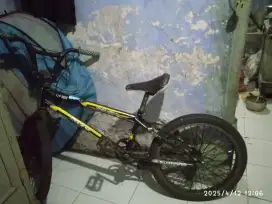 Sepeda bmx bekas