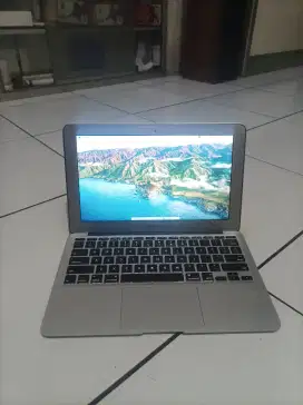 Macbook air 11 core i5